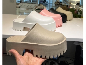 Шлепанцы Gold