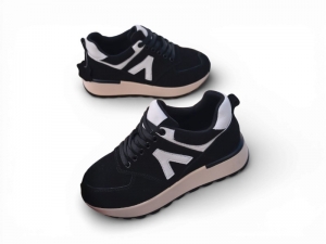 Кроссовки Hengji