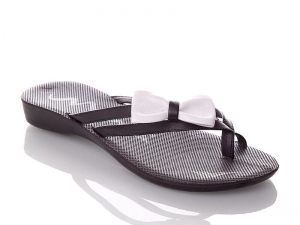 Шлепанцы Demur