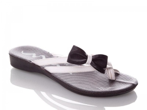 Шлепанцы Demur