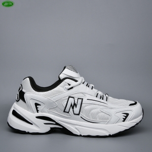 Кроссовки Bayota