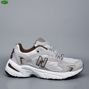 Кроссовки Bayota