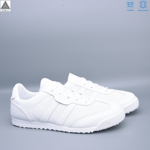 Кроссовки Stilli