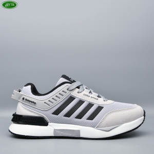 Кроссовки Bayota