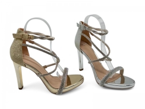 Босоножки Molo