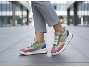 Кроссовки Golden