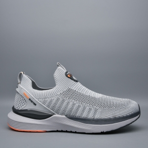 Кроссовки New Yike