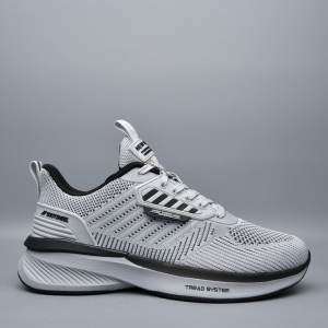 Кроссовки New Yike