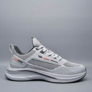 Кроссовки New Yike