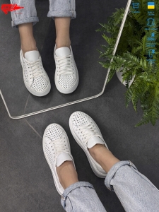 Кроссовки ARTO