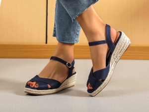 Босоножки Paris