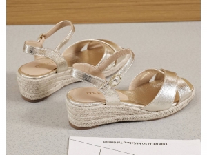 Босоножки Paris