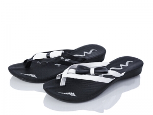 Шлепанцы Demur