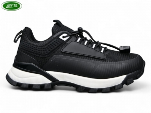 Кроссовки Bayota