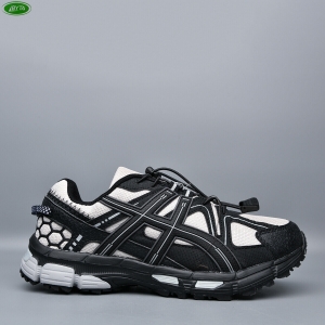 Кроссовки Bayota