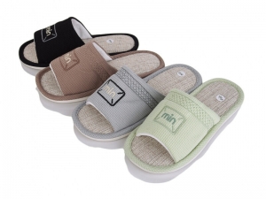 Тапочки Lion-Lu