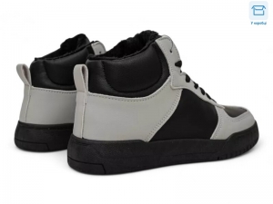 Кроссовки Stilli