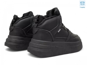 Кроссовки Stilli