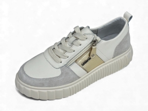 Кроссовки Badoxx