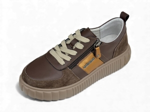 Кроссовки Badoxx