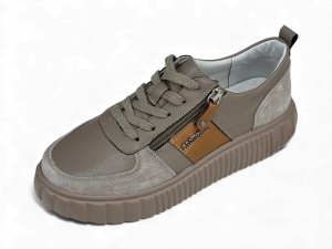 Кроссовки Badoxx