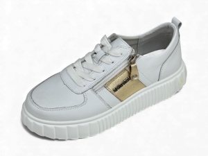 Кроссовки Badoxx