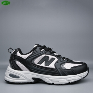 Кроссовки Bayota