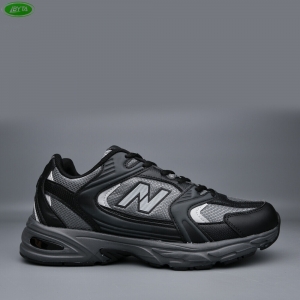 Кроссовки Bayota