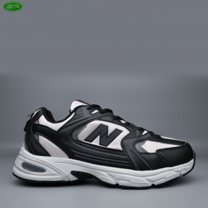 Кроссовки Bayota