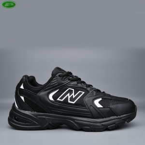 Кроссовки Bayota