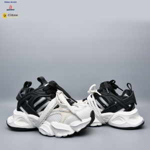 Кроссовки Apawwa