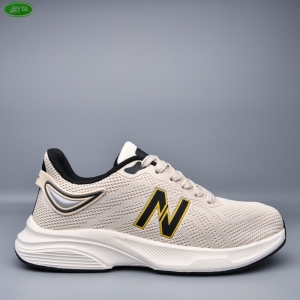 Кроссовки Bayota