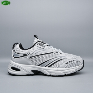 Кроссовки Bayota