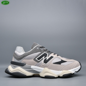 Кроссовки Bayota