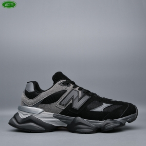 Кроссовки Bayota