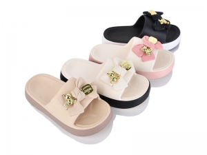 Шлепанцы Elmob