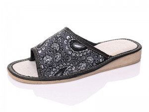 Тапочки Cuong Chi