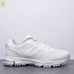 Кроссовки Bayota