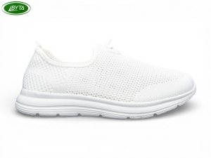 Кроссовки Bayota