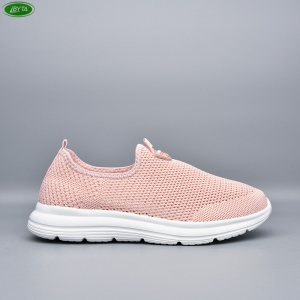 Кроссовки Bayota