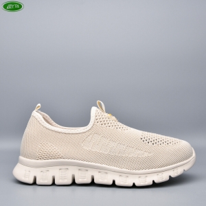 Кроссовки Bayota