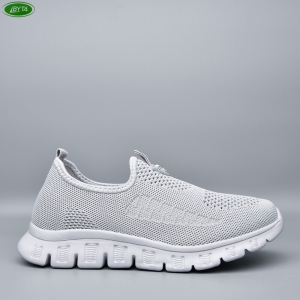 Кроссовки Bayota