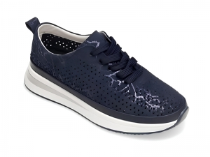 Кроссовки Golden