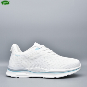 Кроссовки Bayota