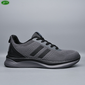 Кроссовки Bayota