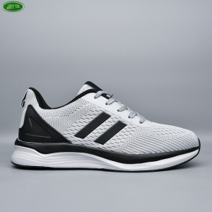 Кроссовки Bayota