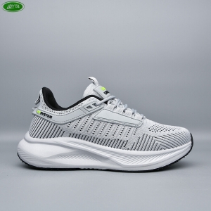 Кроссовки Bayota