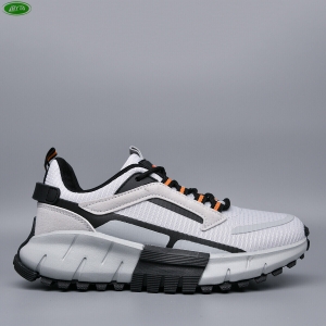 Кроссовки Bayota