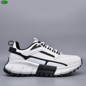 Кроссовки Bayota