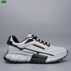 Кроссовки Bayota